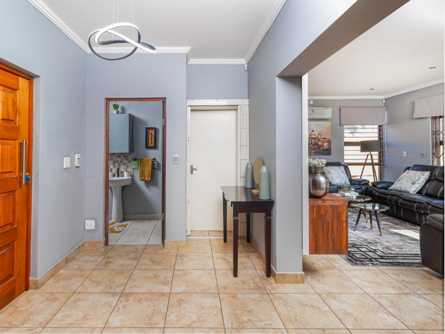 5 Bedroom Property for Sale in Leloko Lifestyle Estate North West